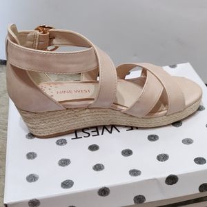Brand New Girl's Nine West Lt Pink wedges